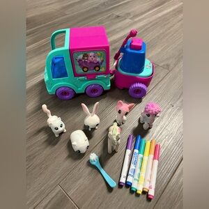 Large scribble scrubbie lot